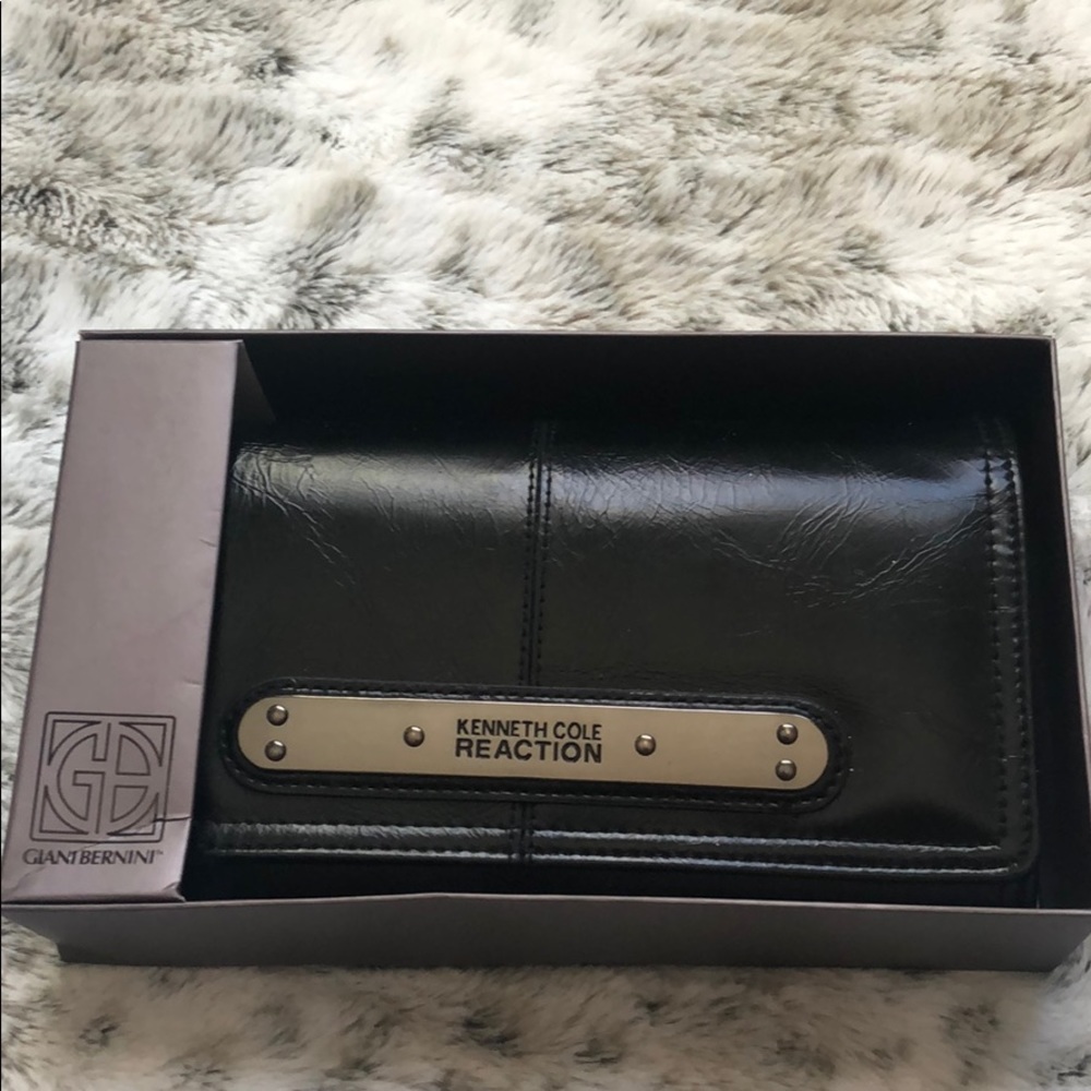 Kenneth Cole Reaction Wallet